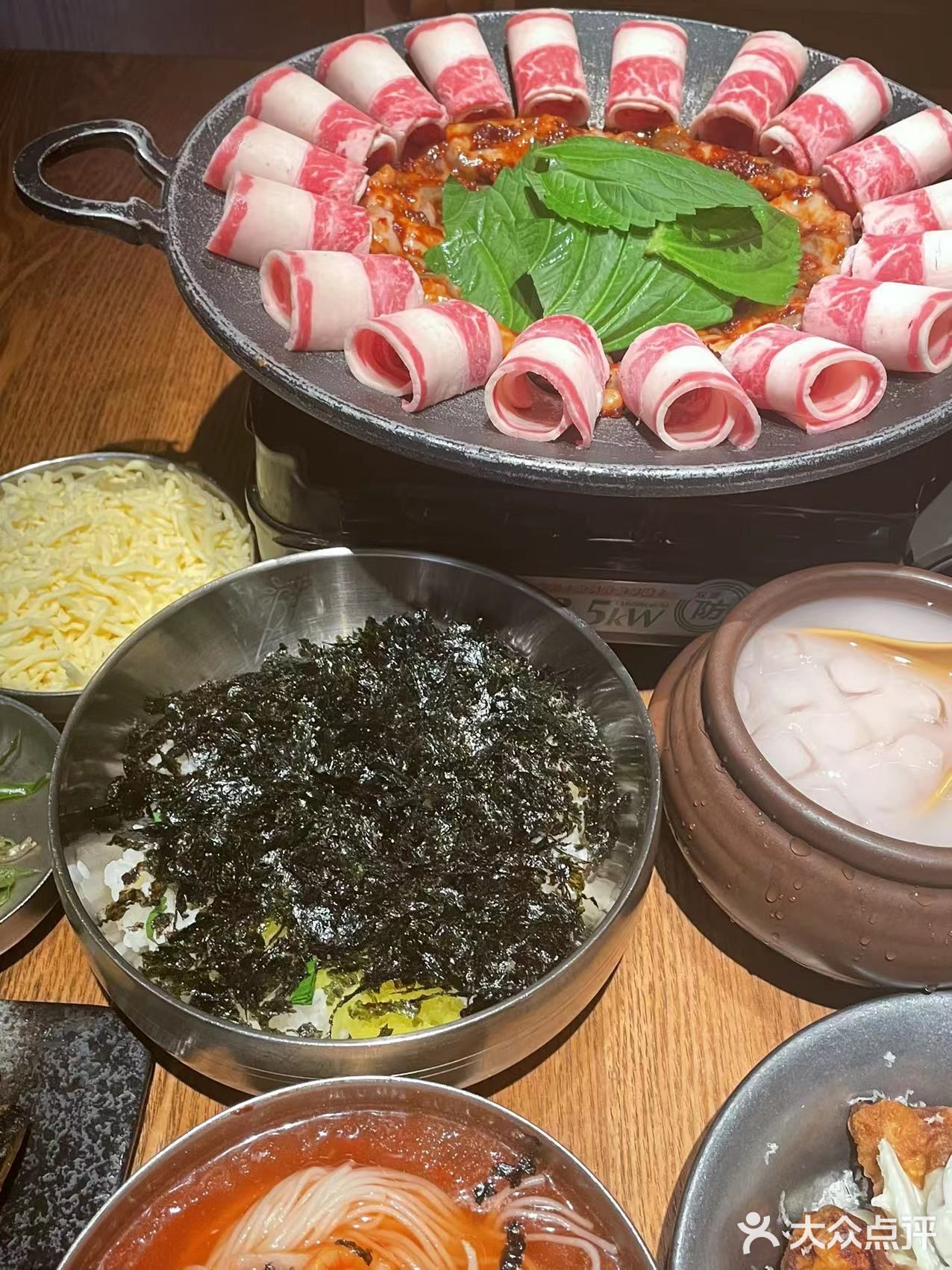 深圳韩料天花板～我不允许还有人没吃过！环境木式简约风
