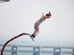 -星海蹦极娱乐