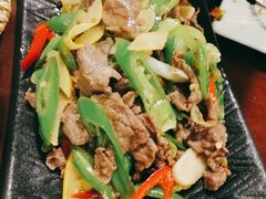 酸木瓜炒牛肉-紫滇源云南生态菜(丹凤街店)