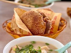 -洪峰浩老北京烧饼夹肉(角门路店)