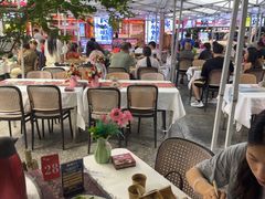 -刘姐啤酒鱼民族演艺餐厅(西街总店)