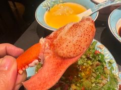 -雍容荟帝王蟹活龙虾展台自助(IFS黑金店)