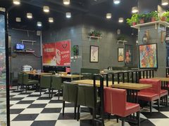大堂-愉肴麻辣香锅(中山路店)