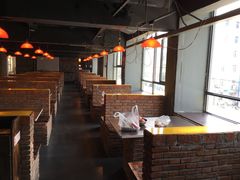 靠窗位-王红军龙虾(新民路店)