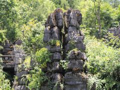 -梭布垭石林景区