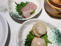 -雍容荟活帝王蟹活龙虾自助(苏宁旗舰店)