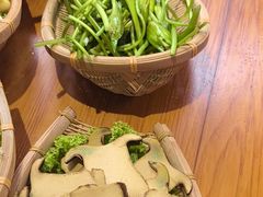 -民食香·腊排骨野生菌美食(木府店)