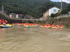 -虎啸峡漂流