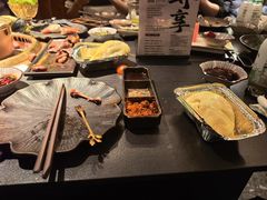 -铭牛烧肉·和牛海鲜自助(高新月牙湖店)