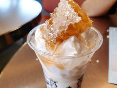 疯狂的蜂蜜冰淇淋-OUR Bakery(三里屯太古里店)