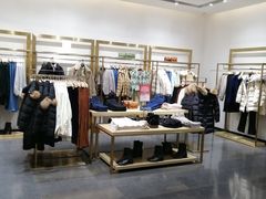 -URBAN REVIVO(济南世茂广场店)