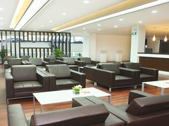 店内环境-广州粤之宝宝马4S店(雅瑶店)