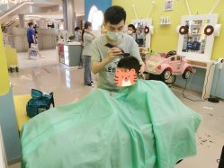 -爆米花儿童美发乐园