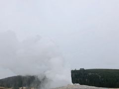 -老忠实间歇泉