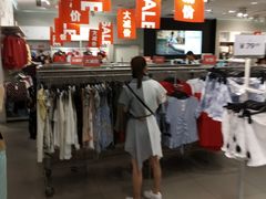 -H&M(鹏欣水游城店)