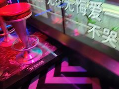 -温莎KTV(珠江路店)