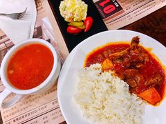 红烩牛肉饭-东海咖啡馆