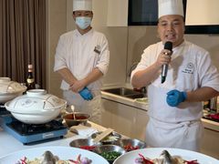-盛宴标帜西餐厅龙虾.鲍鱼•牛排(重庆喜来登大酒店)