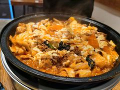 春川芝士铁板肥牛鸡-韩见·韩式拌饭·炸鸡(石厦店)