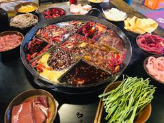 -彭三老火锅(枣子岚垭正街店)