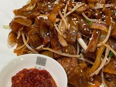 干炒牛河-采蝶轩