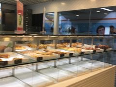 面包甜点陈列柜-BreadTalk面包新语(长寿路地铁站店)