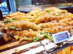 汉堡牛角包-幸福西饼面包茶饮(车公庙店)