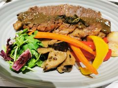焦香蒜油黑椒西冷牛排-娜娜家·Nana's restaurant(国金汇店)