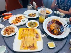 -连鹭海鲜·海肠捞饭·海胆饭(星海店)