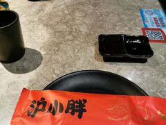 -沪小胖小龙虾(淮海中路旗舰店)