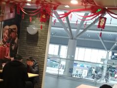 大堂-麦当劳(郑州东高铁站店)