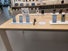 -华为授权体验店(中山公园来福士)