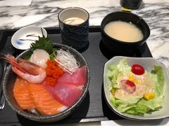 -家贺屋刺身寿司专门店