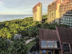 -三亚湾海居铂尔曼度假酒店