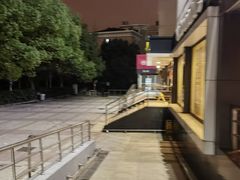 -卜蜂莲花(杨高南路店)