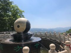 -九鼎铁刹山风景区