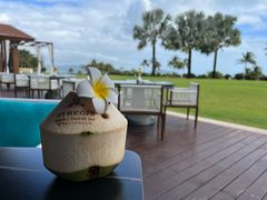 -三亚亚龙湾瑞吉酒店·宴悦Driftwood·游水海鲜·牛排·草坪·私人定制
