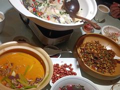 -老傅家湘潭水煮活鱼店(众一国际店)