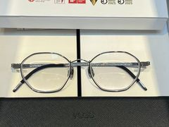 -天空之镜眼镜店蔡司依视路配镜授权零售店(望京颐堤港店)