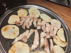 土豆片-·缸桶屋·韩式牛肋条自助烤肉(西湖D11店)