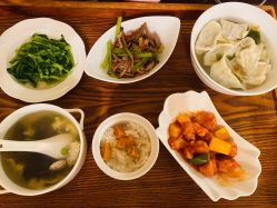 -大美母婴月子中心