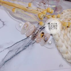 -米小兔美甲美睫