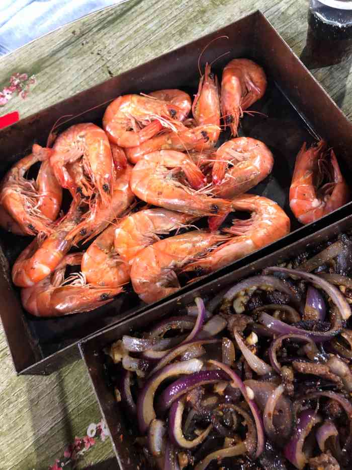 白头翁戳子肉-"疫情没影响这家店的人气,高峰期可以算是爆.