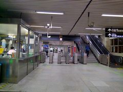 -宝山路(地铁站)