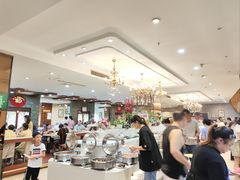 -泉福居酱骨头自助广场(南大街商业步行街店)