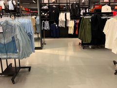 -王府井奥莱临潼小镇(临潼店)