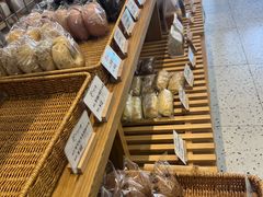 -提亚烘焙·手作面包·生日蛋糕(七星店)