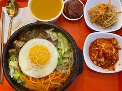 至尊牛肉石锅拌饭豪华套餐-朴鲸家正宗韩国料理(福田店)