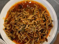 鱼香肉丝-东北农家小院(定西路店)