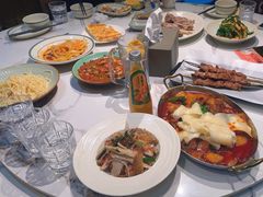 -贯贯吉·清真餐厅(浙江中路店)